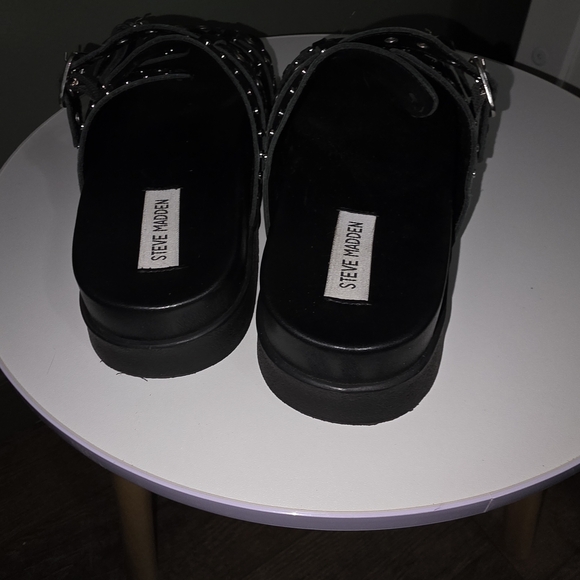 Steve Madden Black Studded Sandals - Picture 4 of 6
